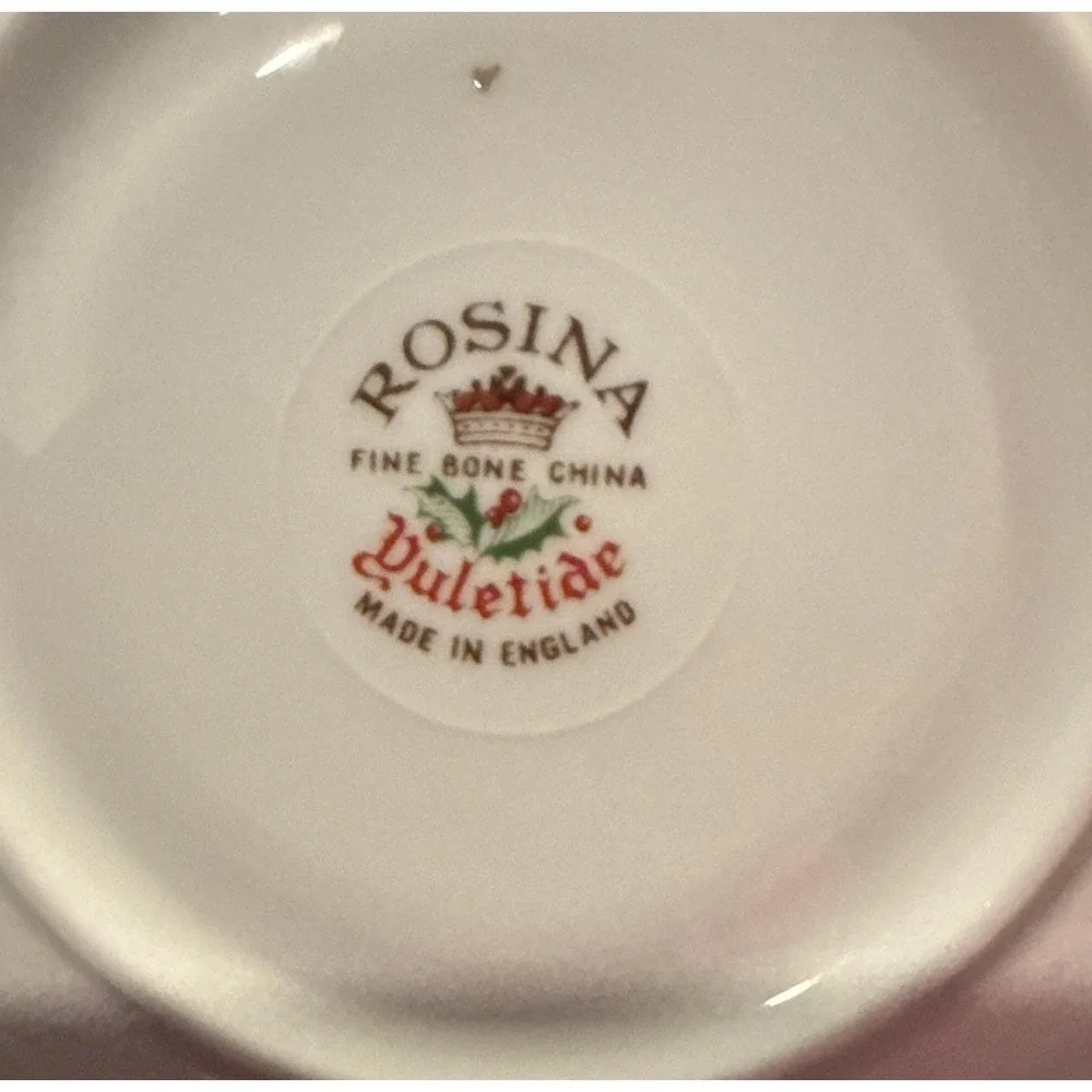 Vintage Christmas Rosina Yuletide Fine Bone China‎ Tea Cup Saucer England
